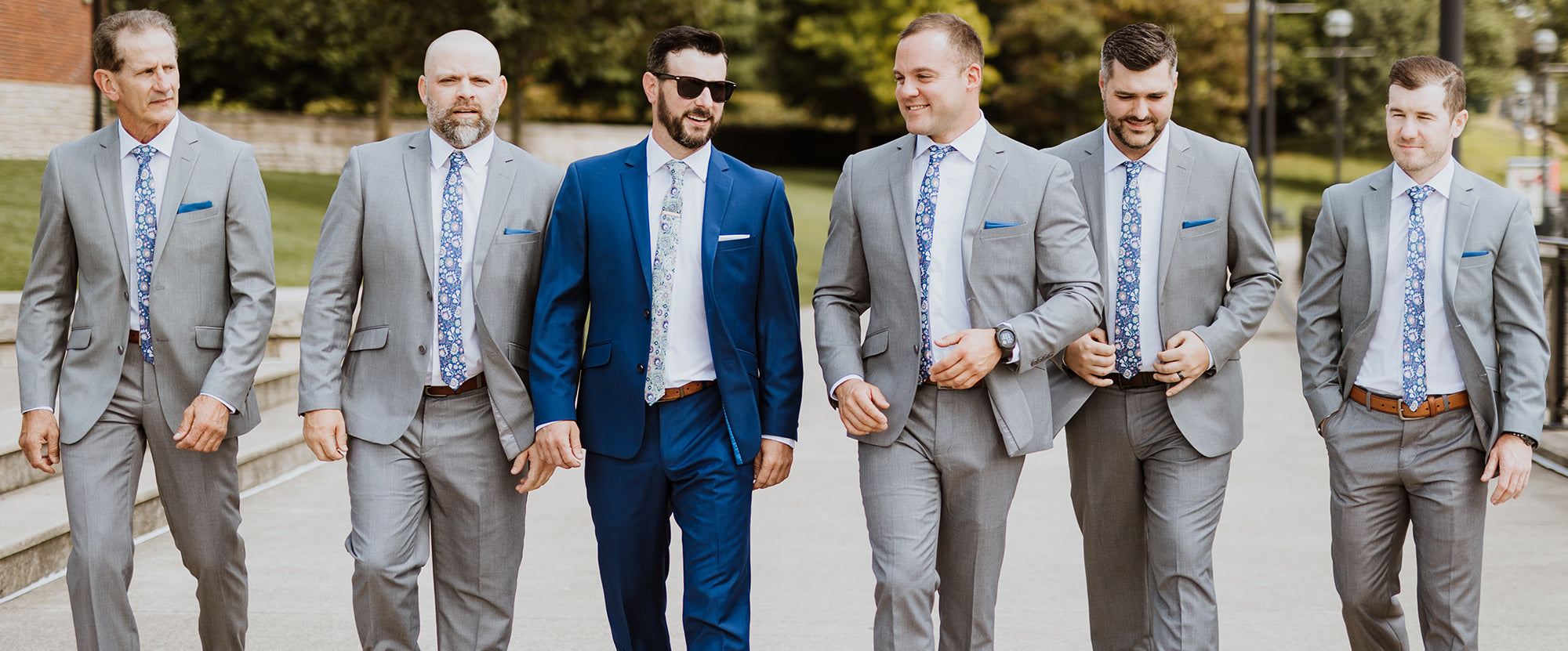 do you have to wear tie to wedding